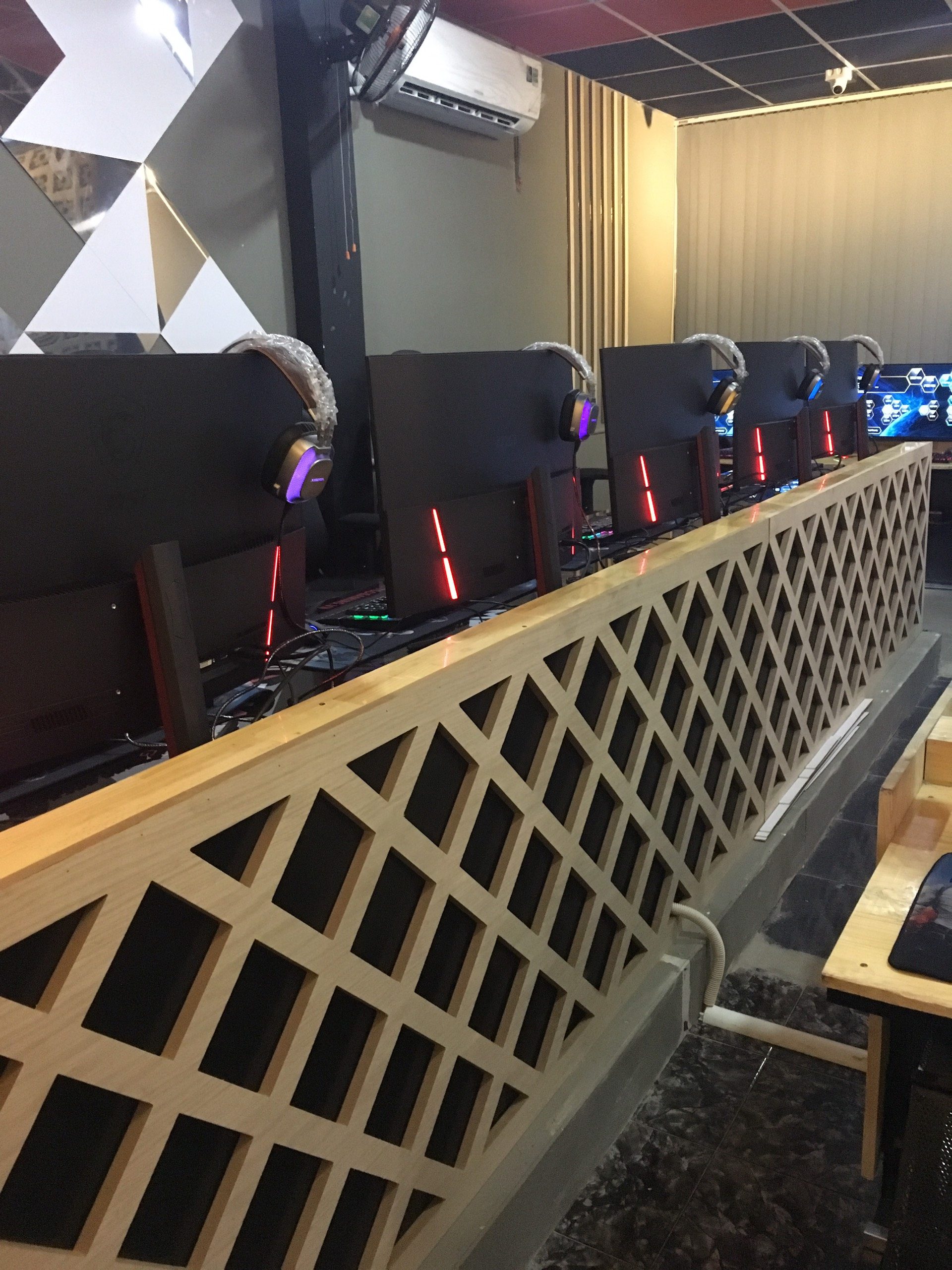 1eb1d5ce59f3a0adf9e2 - công ty quảng cáo nguyễn hồ