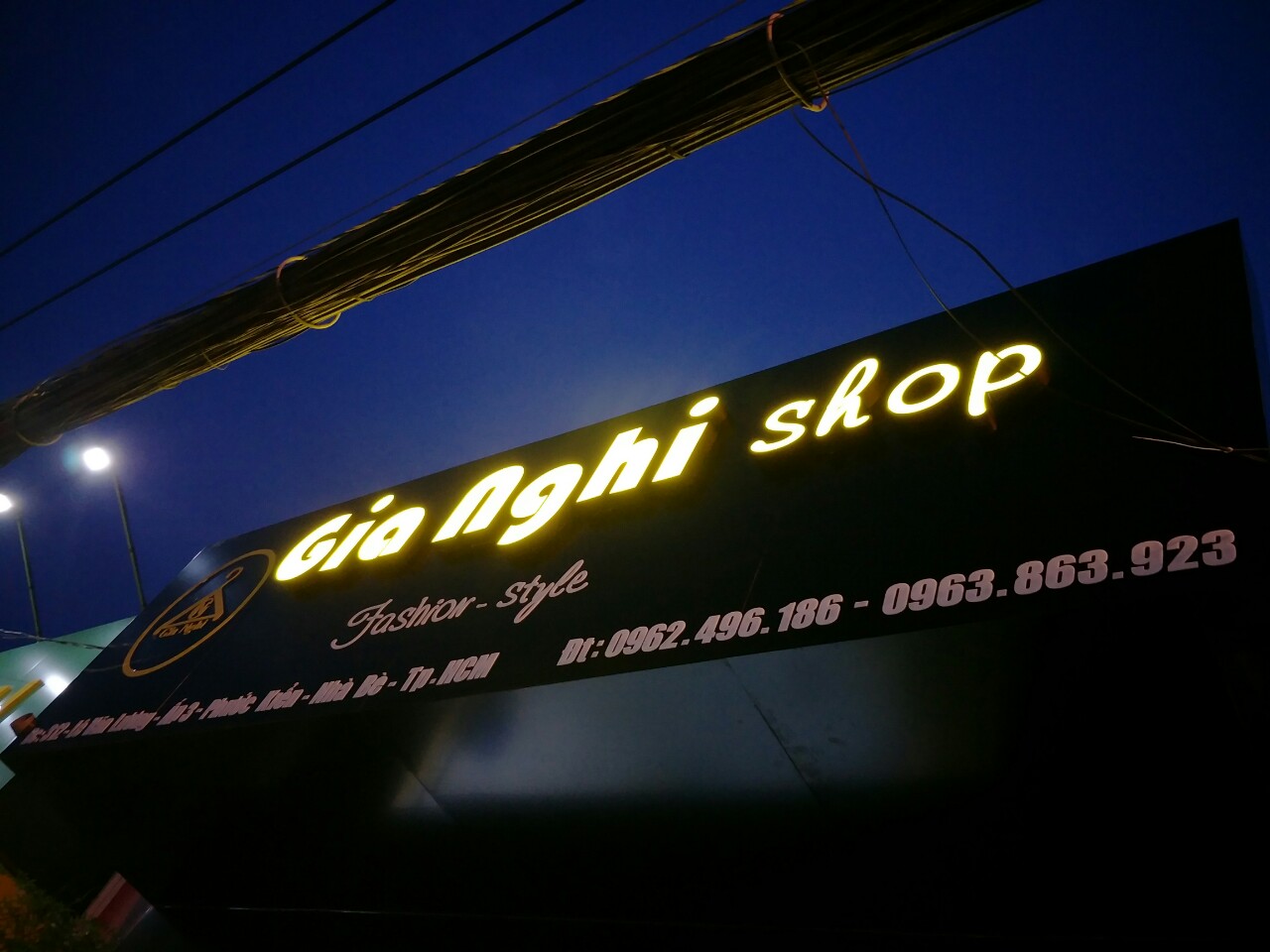 Bảng hiệu shop quần áo Gia Nghi - Nhà Bè 4 z1329636517855 f573994e04fc342510594f73e2f2428a - công ty quảng cáo nguyễn hồ