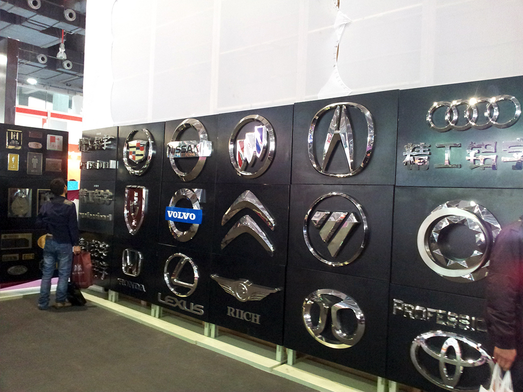 HINH 1 - công ty quảng cáo nguyễn hồ