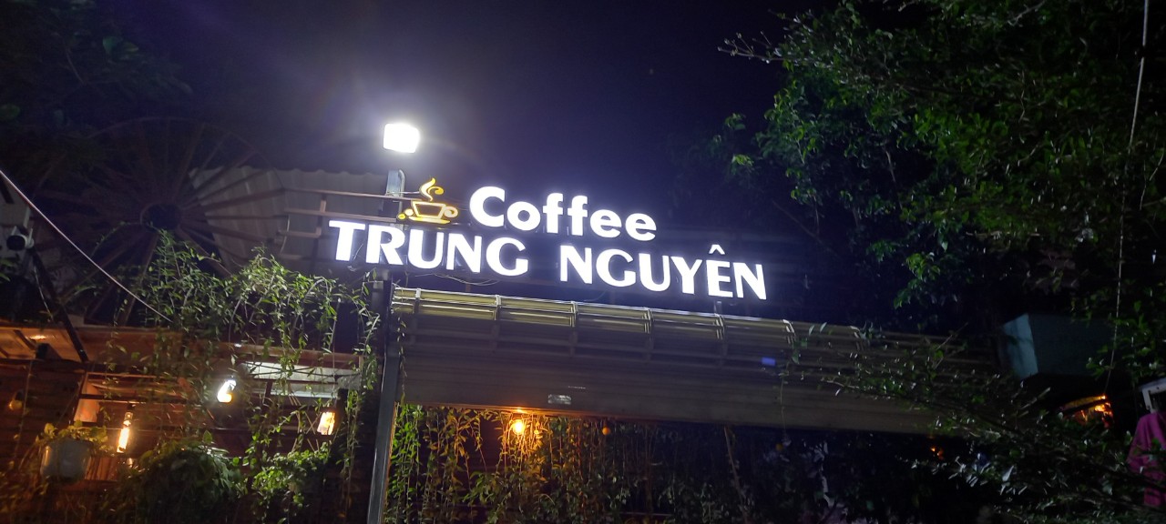 Thi công bảng hiệu đèn Led cafe Trung Nguyên Q10 - Quảng Cáo ...